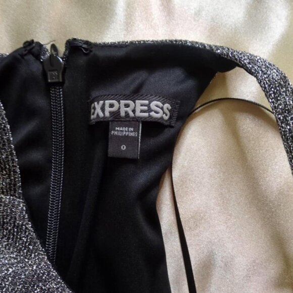 Express Sz 0 Silver Minidress Bodycon Y2K Haltertop Asymetrical Glamour Metallic - Picture 5 of 5